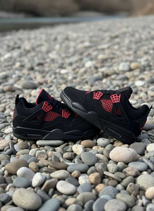 Jordan 4 Retro Red Thunder