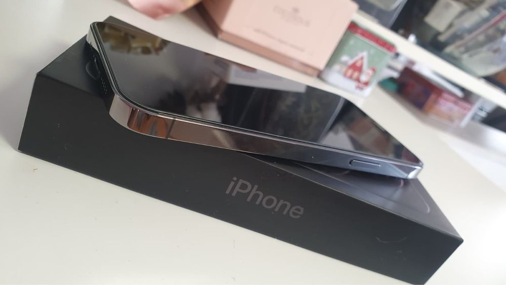 Vand iphone 12 pro graphite 128 GB impecabil
