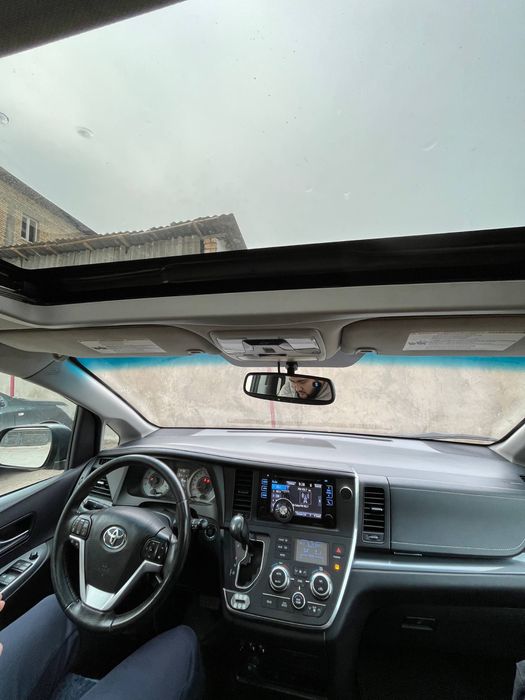 Toyota Sienna 3.5L 2017