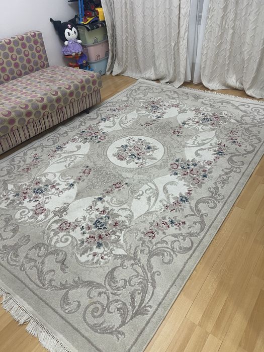 Продам ковер в хорошем состоянии