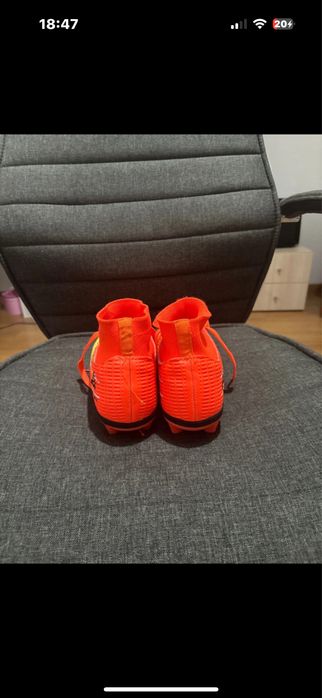 Ghete fe fotbal cu crampoane