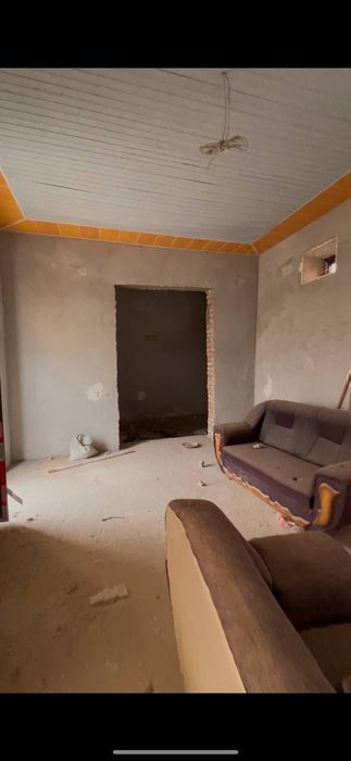 НОТУРАР ЖОЙ , СОТИЛАДИ! 40сотыхлик ,Котта Склад ва Ишлаб чикариш учун!