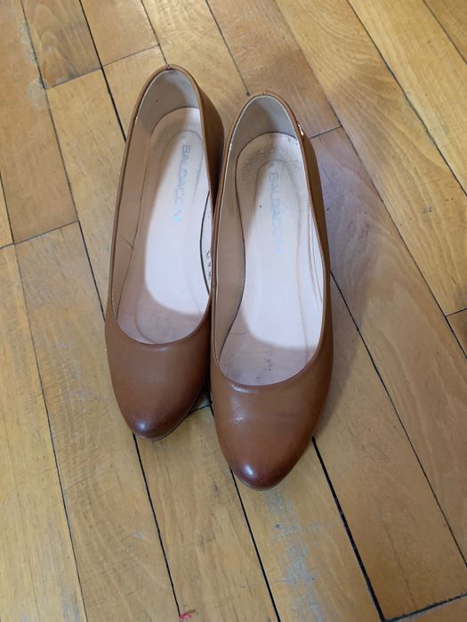 Дамски обувки от естествена кожа