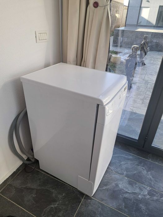 Mașină de spălat vase, stare foarte bună