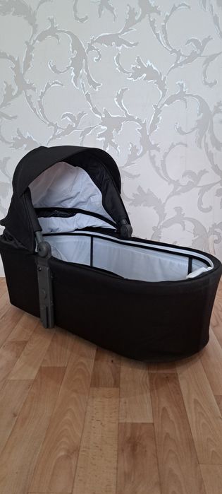 Продаётся детская коляска 2 в 1