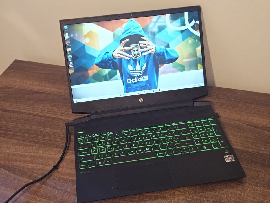 Laptop Hp gaming AMD  Ryzen 5 5600H, video RTX 3050ti 4Gb GDDR6, 16GB DDR4, SSD Nvme PCIe 1TB Samsung, 15.6 FHD, taste verzi