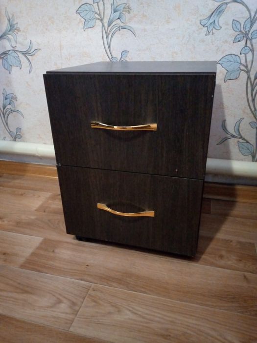 Продам спальный гарнитур