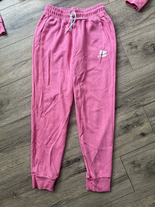 Дамски екип flair нов