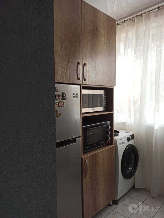 Продаётся  1 комнатная Мирзо Улугбекский район САЁХАТ