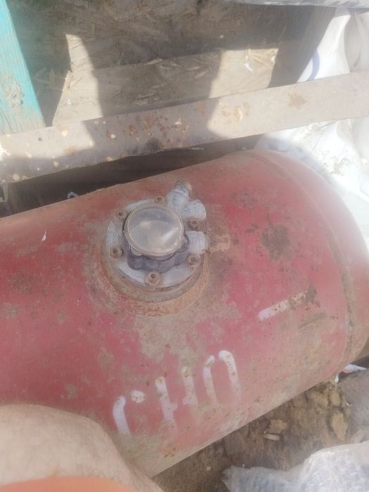 Продам газовый балон 65л.