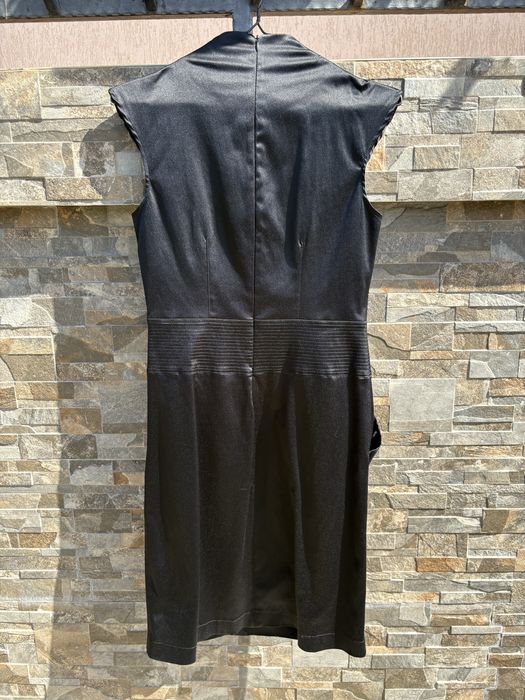 Черна рокля Agatta