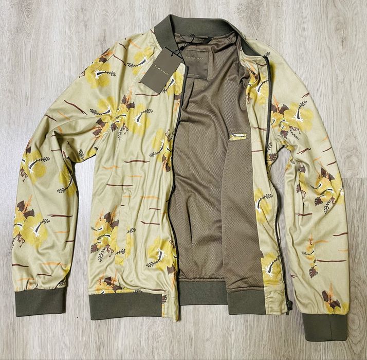 Продавам Яке ZARA