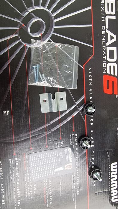 Tabla darts + 12 săgeți