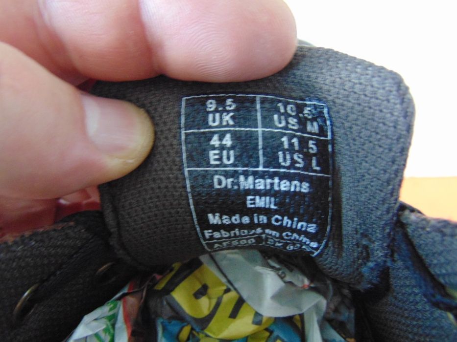 НОВИ Dr Martens номер 44 Оригинални мъжки обувки