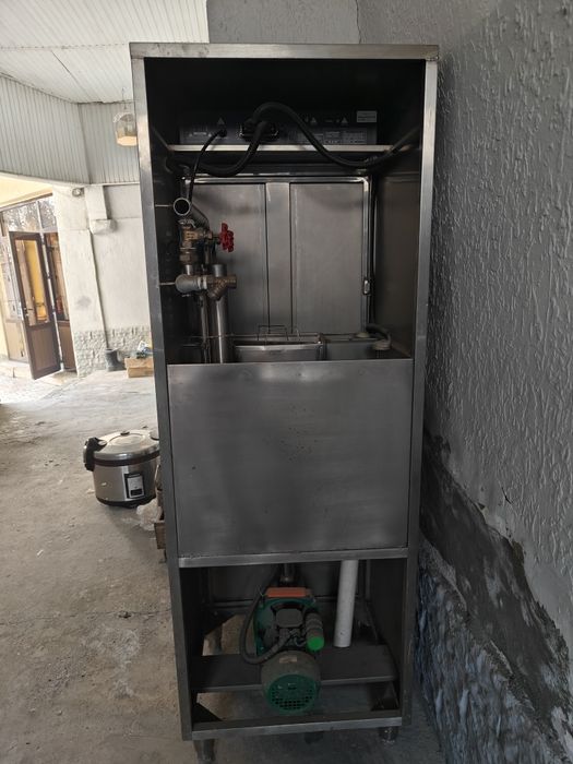 Продам посудомоечную машину