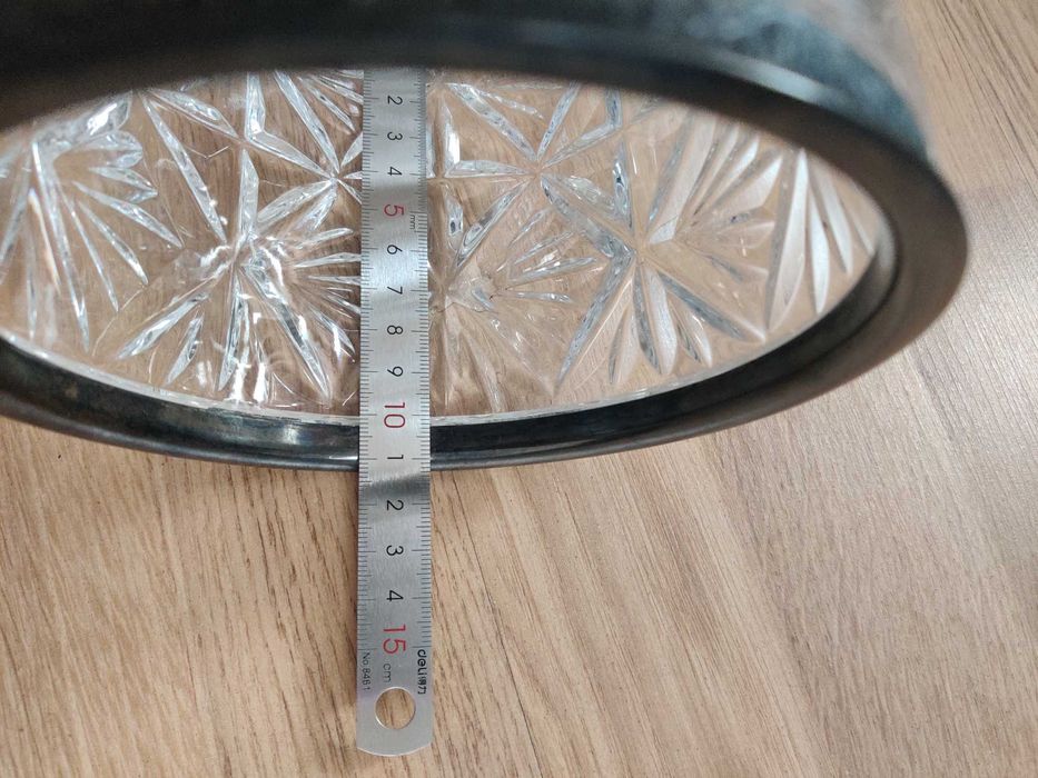 Хрустальная ваза, ведерко для льда.