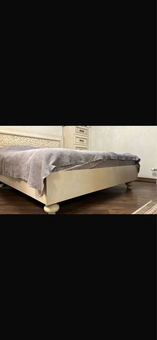 Продам спальный гарнитур, Россия