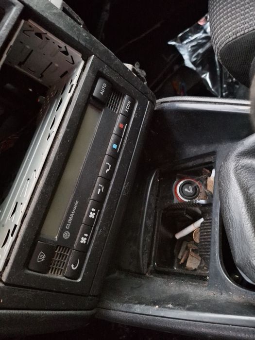 Фолксваген Голф4   1,6 16v. Volkswagen Golf 4  1,6  16V.  На части.