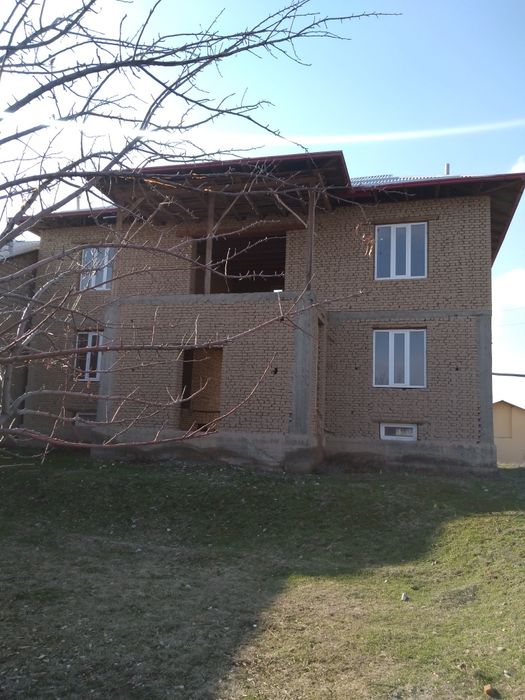 Uchastka sotiladi 10-sotik samarqand,payariq,chelak