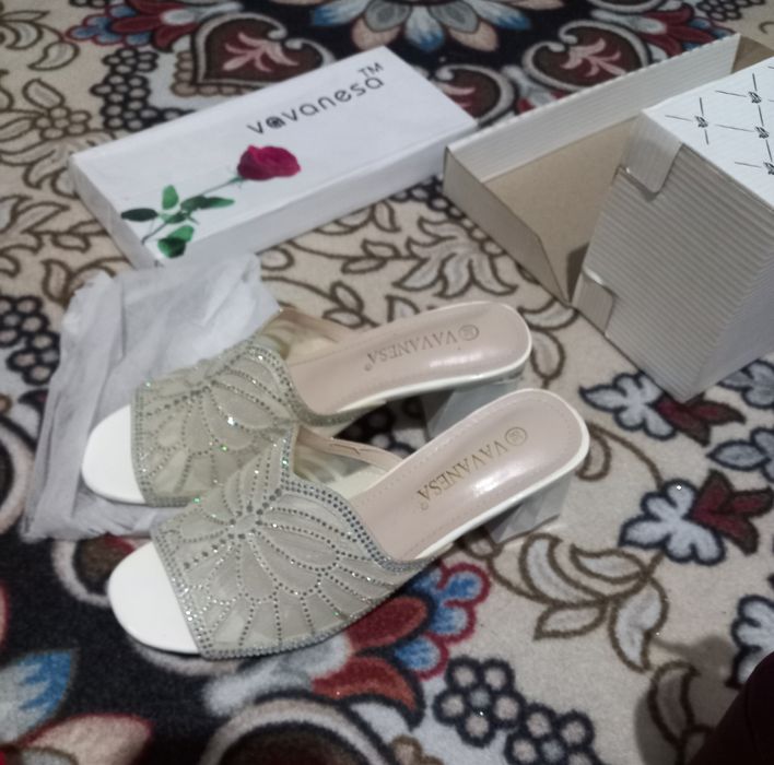 Келинлар тошли ойок кийими