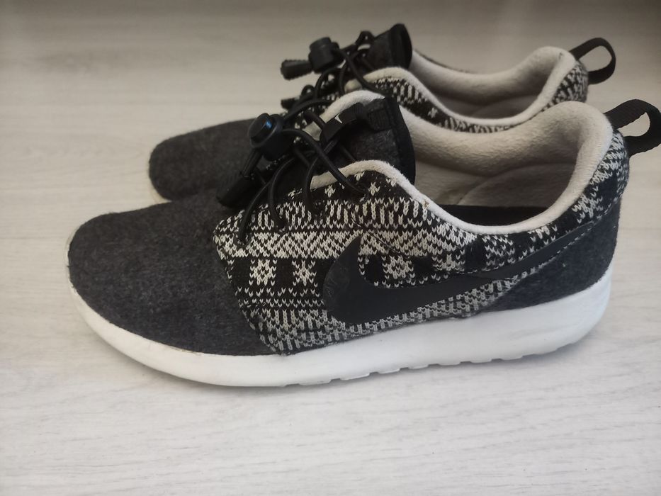 Продам кроссовки