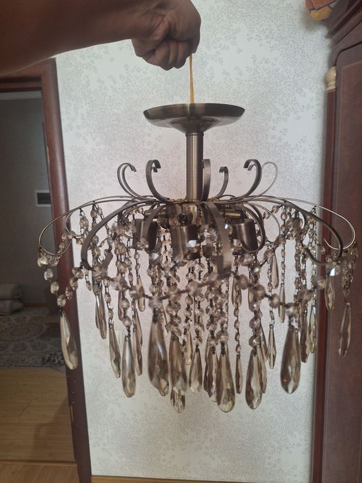 Люстра  4 штук  продаются