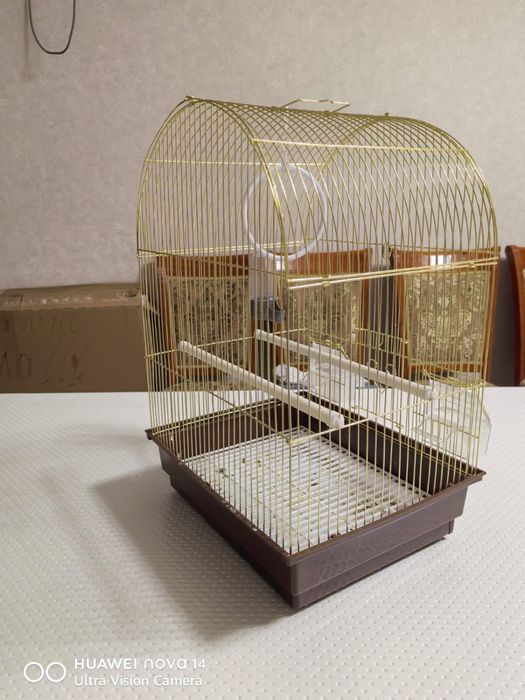 Продам клетку для птиц , попугаев