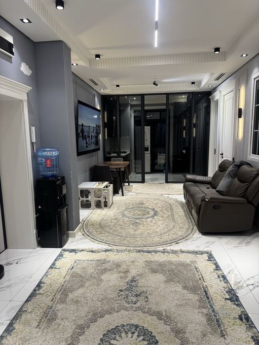 Yunusobod 5 kv 4+1 /3/7  108 kv Tayyor remont