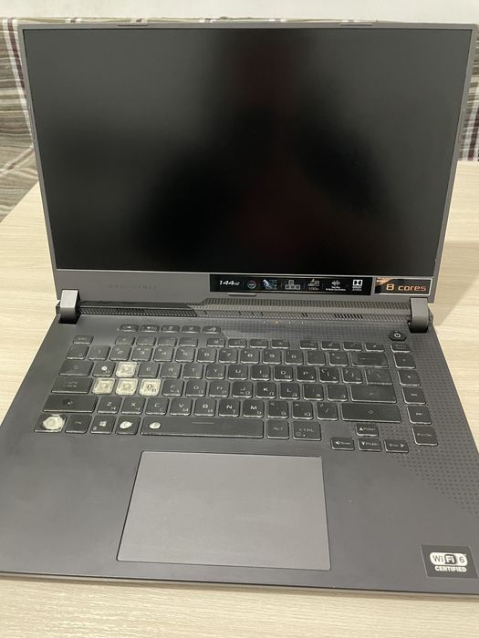 Продам игровой ноутбук Asus RoG Strixg513