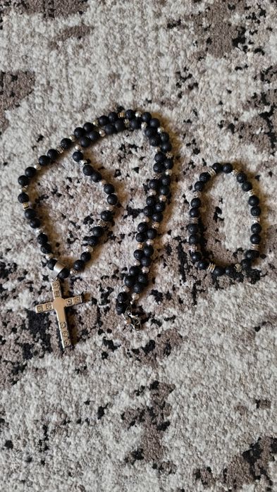 Лот от колиета със гривни