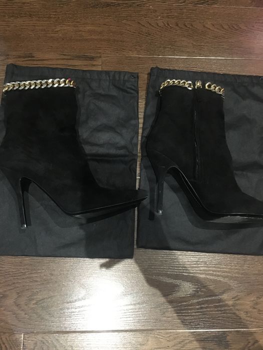 Ghete Saint Laurent originale marimea 38,5