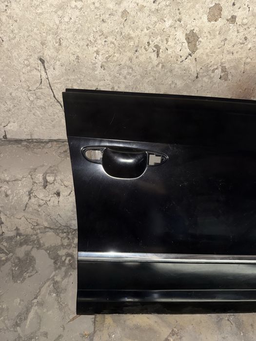 Правая дверь на Volkswagen Passat CC