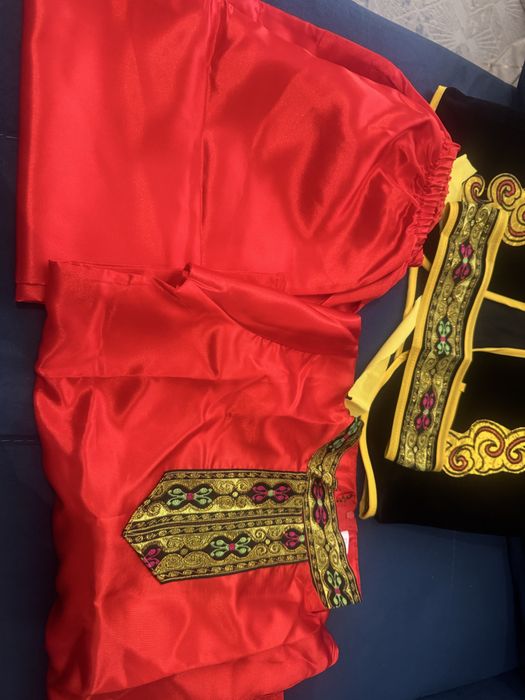 Продам Уйгурский костюм