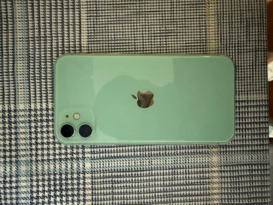Iphone 11 в отличном состояний