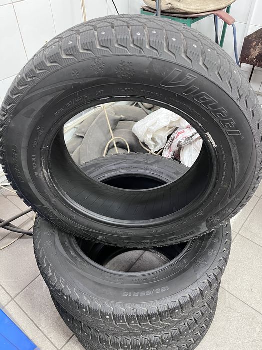 Продам зимние шины Viatti v522