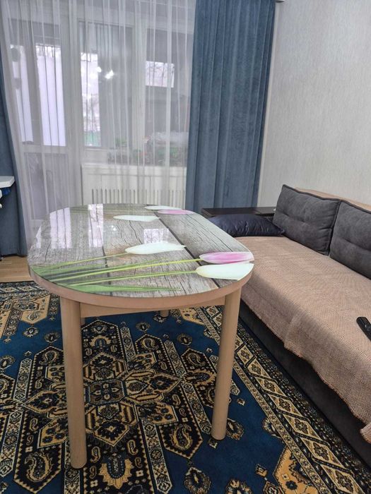 Кухонный стол б/у, длина 140-170, ширина 86, высота 78