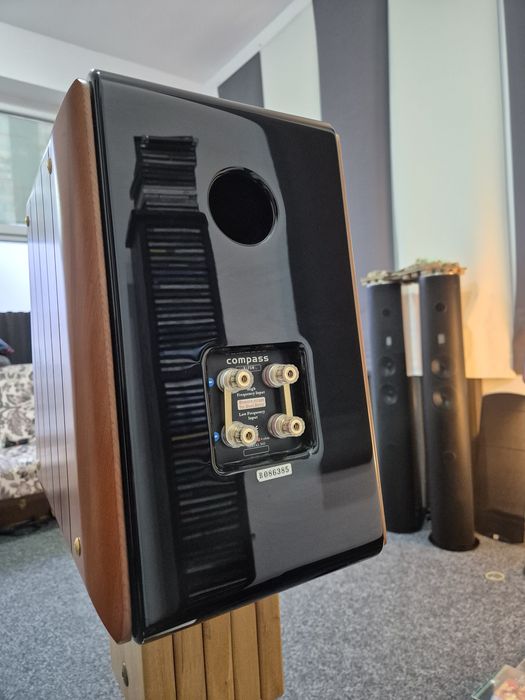 Usher Compass X 718 Boxe High End