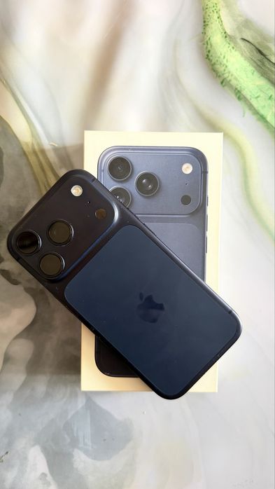 Iphone 17pro 256 gb “94akb„ Deep blue