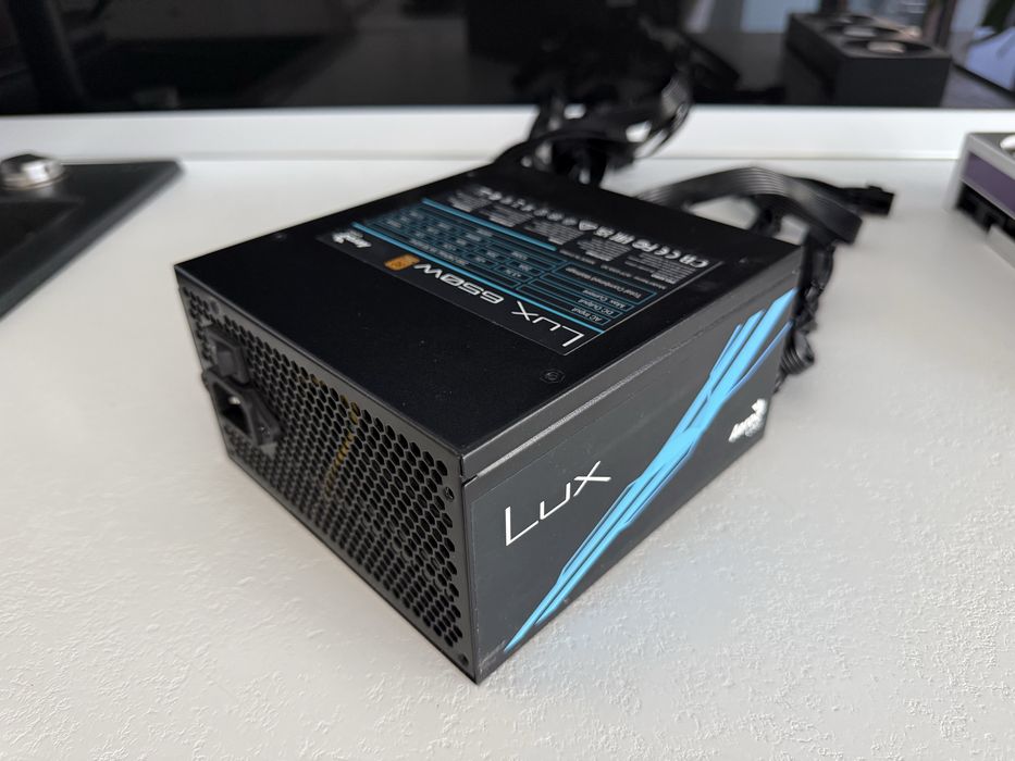 Sursa Aerocool Lux 650w