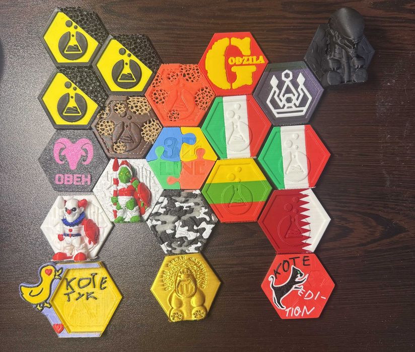 Редки Лабкойни, зелен сапфир, Майнкрафт фреди и други