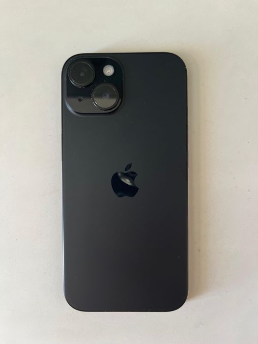 Продам iPhone 15 128 GB