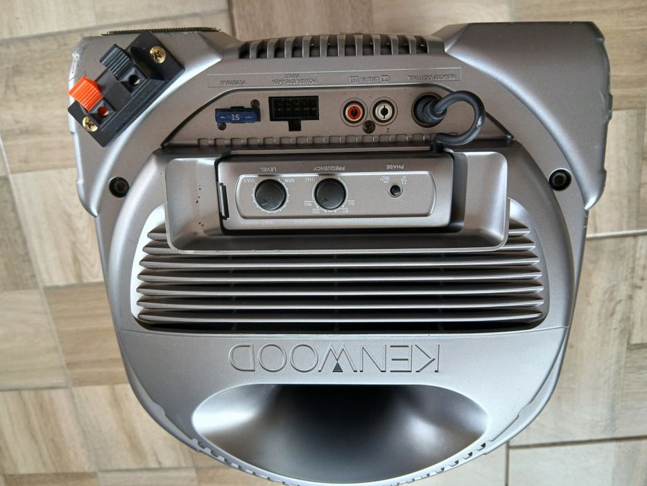 Kenwood subwoofer auto pasiv