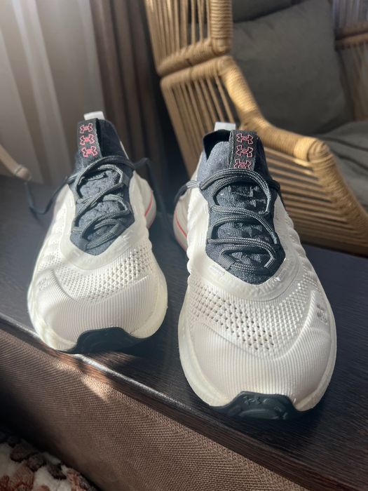 Маратонки Under Armour PHANTOM 4 – размер 38