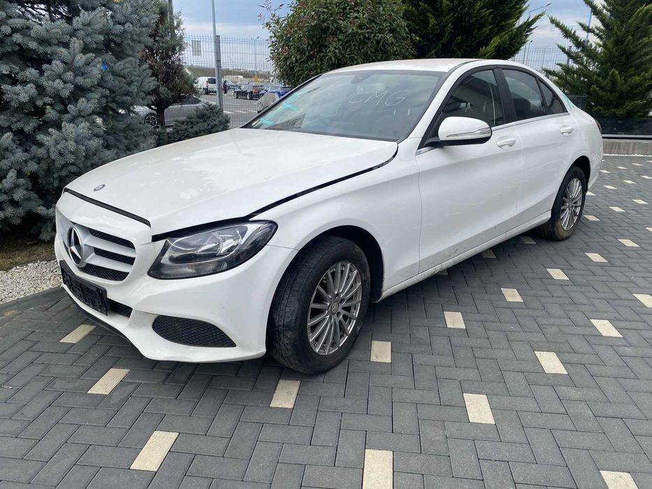 Dezmembrari dezmembrez Mercedes C-Class W205 2.2 CDI cod motor OM651921