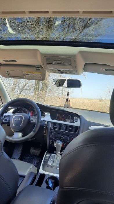 Продам ауди а4 б8