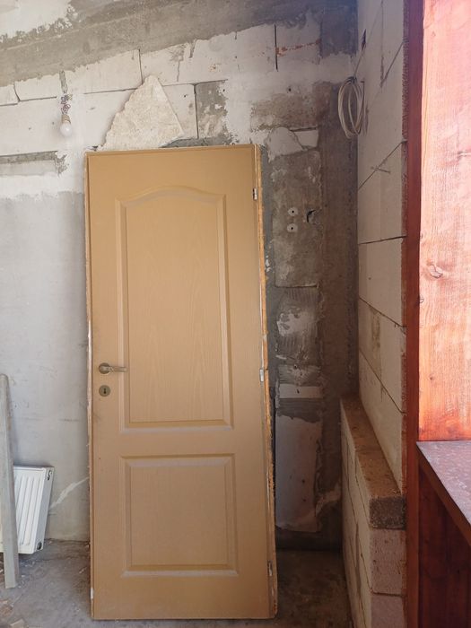 Vând 4 uși de interior in stare bună