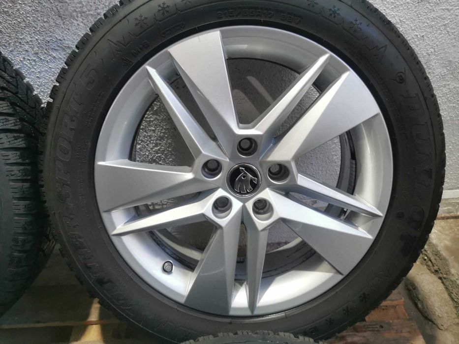 Jante Originale Skoda Superb III . R 17 cu anvelope de iarna