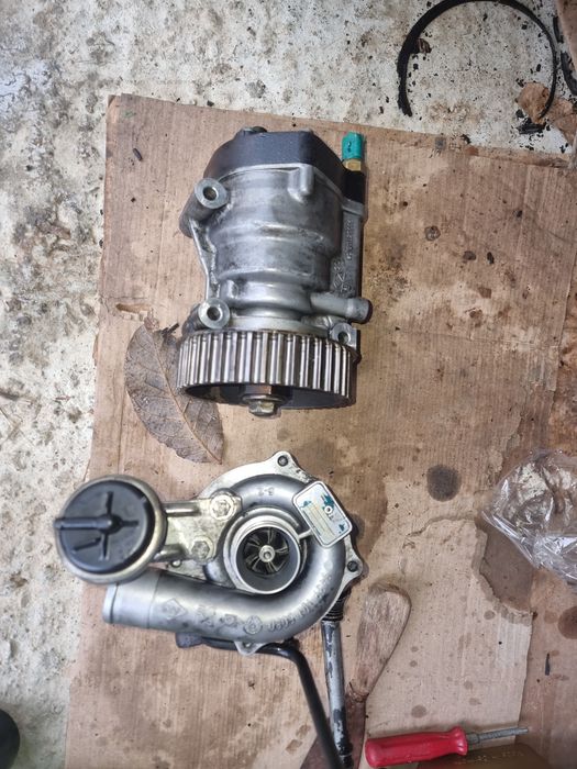 Turbina, chiulasa, pompa injecție logan e3