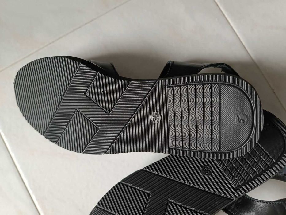 Красиви сандали номер 36, нови