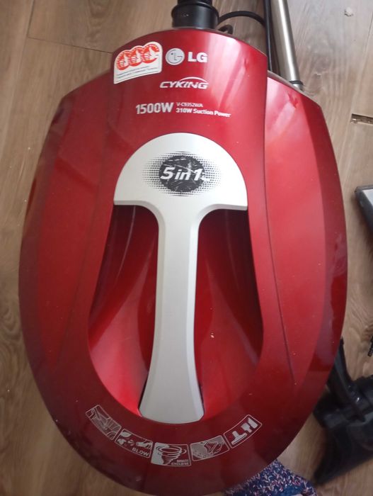 Моющий пылесос LG